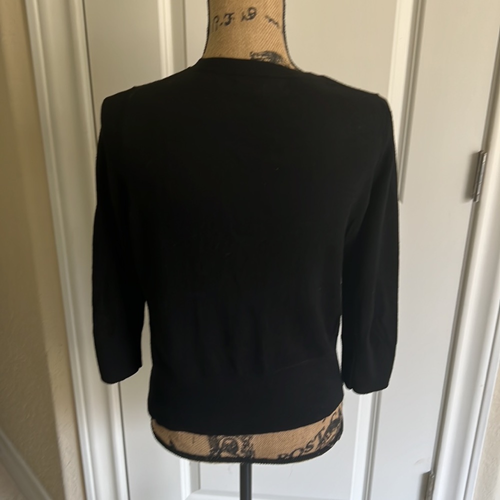 Lightweight - Picture 2 of 3